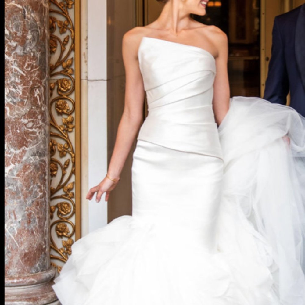 Vera Wang Wedding Dress